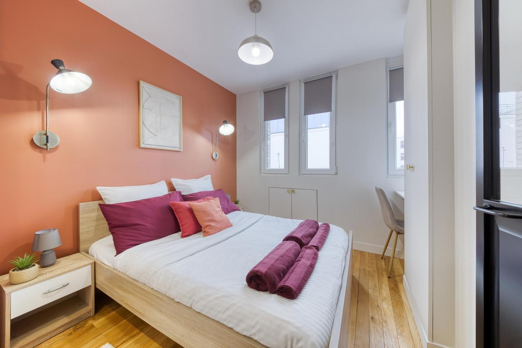 L'audace T2 Refait A Neuf A Vanves