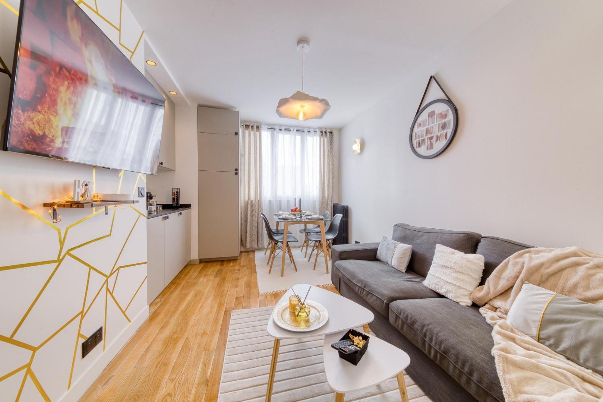 Apartment L'audace T2 Refait A Neuf A Vanves