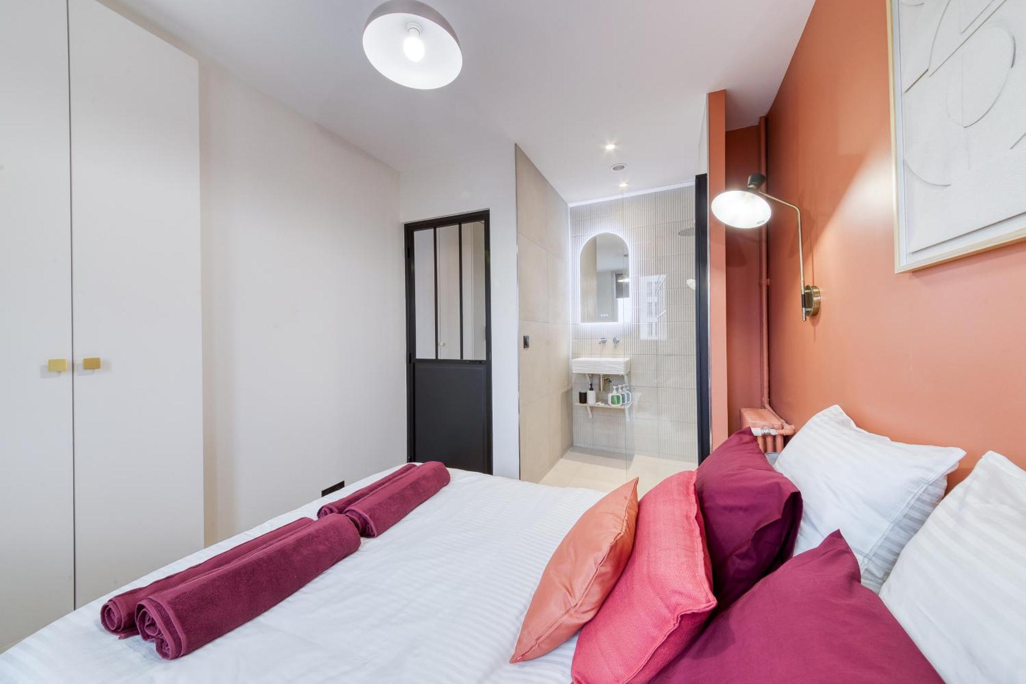 L'audace T2 Refait A Neuf A Vanves